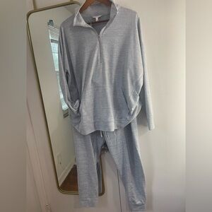 Haven Women's Light Gray Zip-Up Lounge Set
